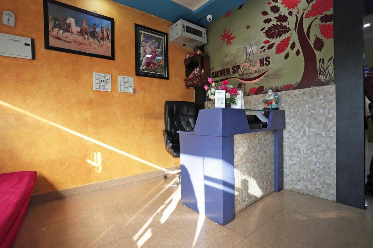 Oyo 38520 Hotel Silverspoon Roorkee Ngoại thất bức ảnh