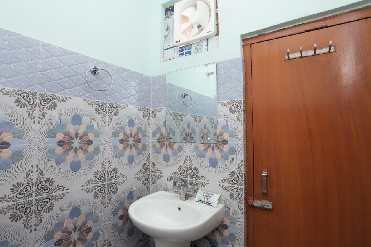 Oyo 38520 Hotel Silverspoon Roorkee Ngoại thất bức ảnh
